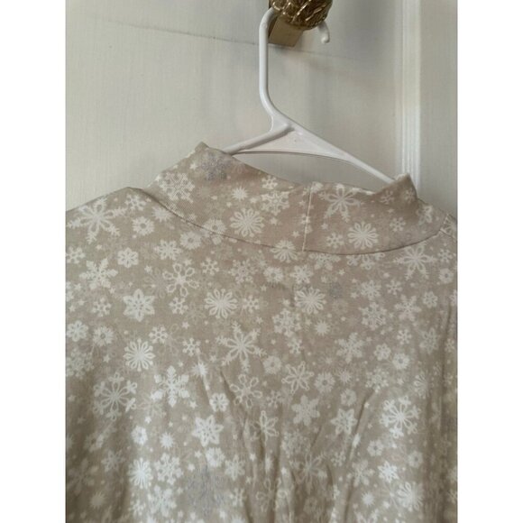 Croft and barrow women’s size 3X – large snowflake shirt - Picture 11 of 11